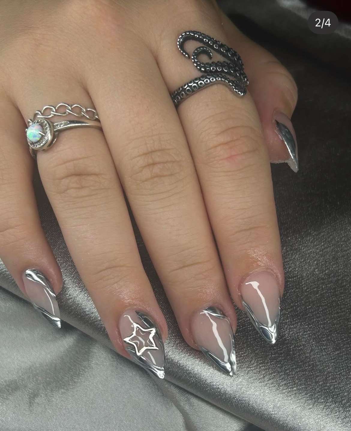 Tips to Toes Nail Bar logo