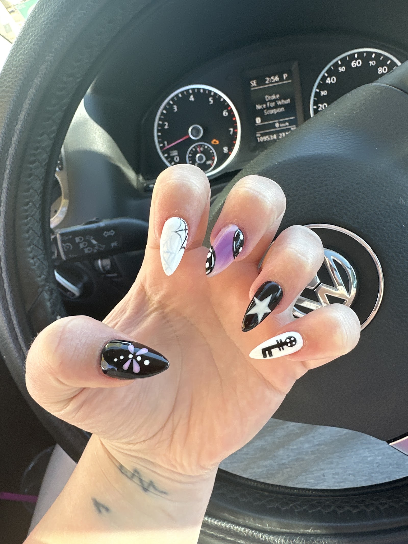 Tips to Toes Nail Bar nail photo 6